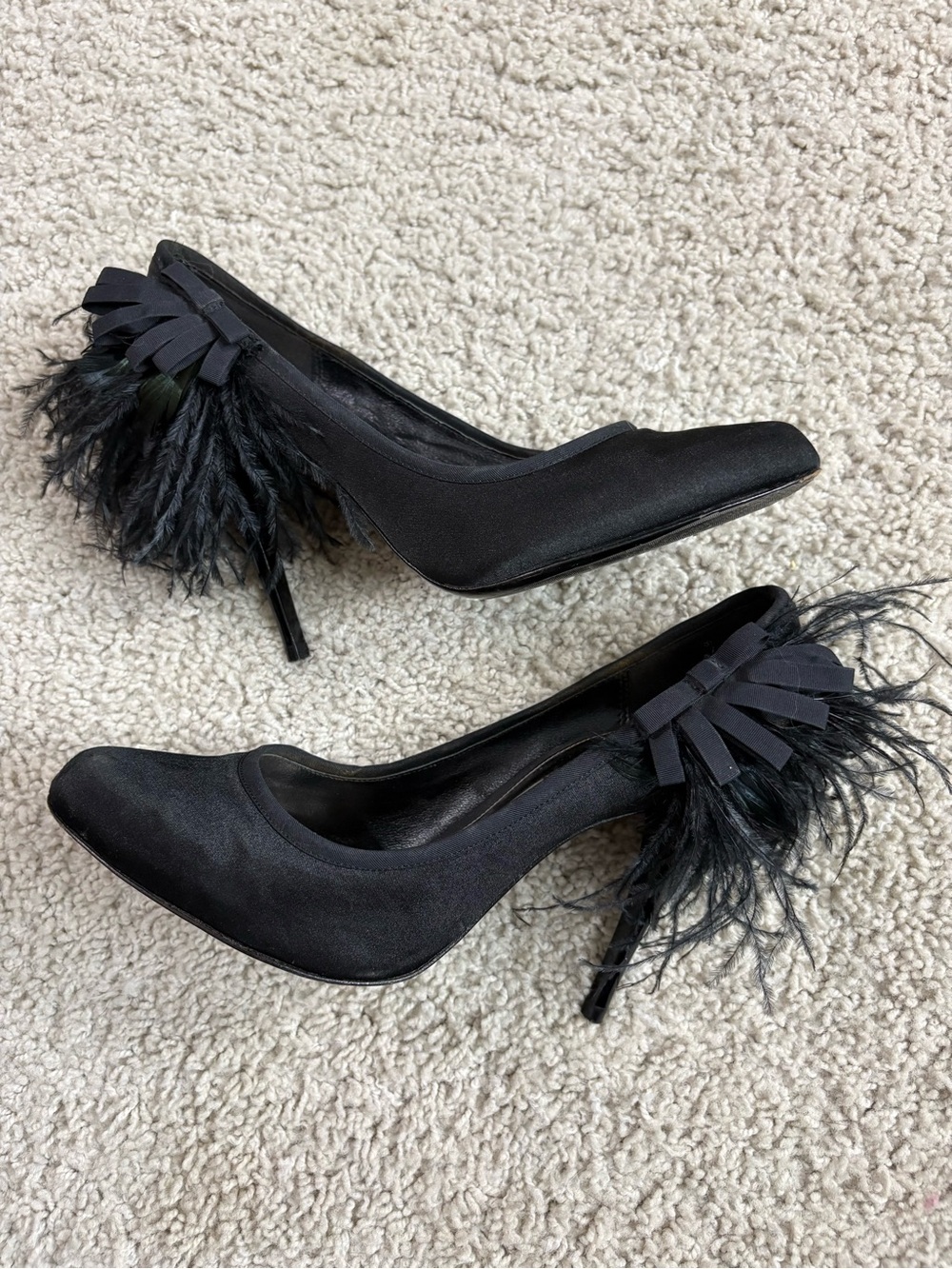 Women's KAREN MILLEN Black Satin OSTRICH FEATHER High Heel PUMPS Designer SHOES